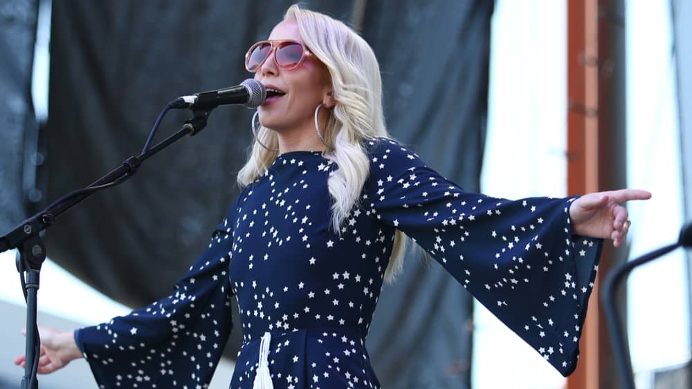 See Ashley Monroe's video for Dreaming' from Dear Nashville&